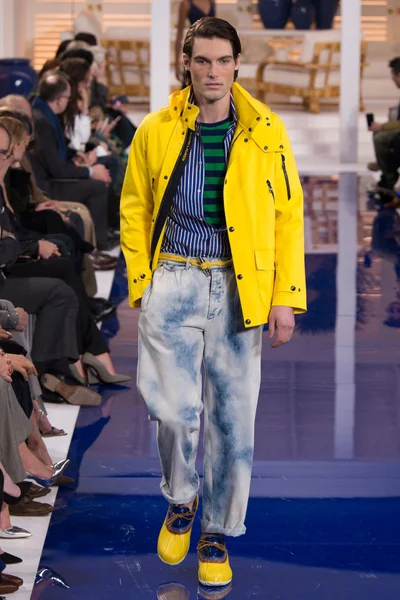 Look 36